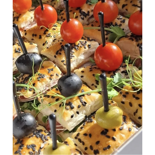 Канапе "Слоёное"