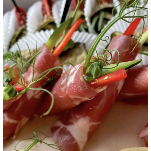 Рулетики из балыка/шеи