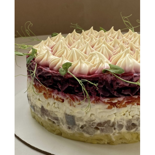 Бенто салат " Сельдь под шубой"